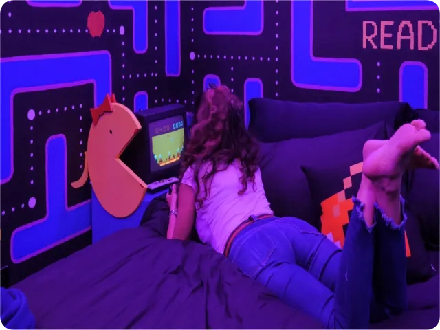 ms pac-man themed bedroom orlando area